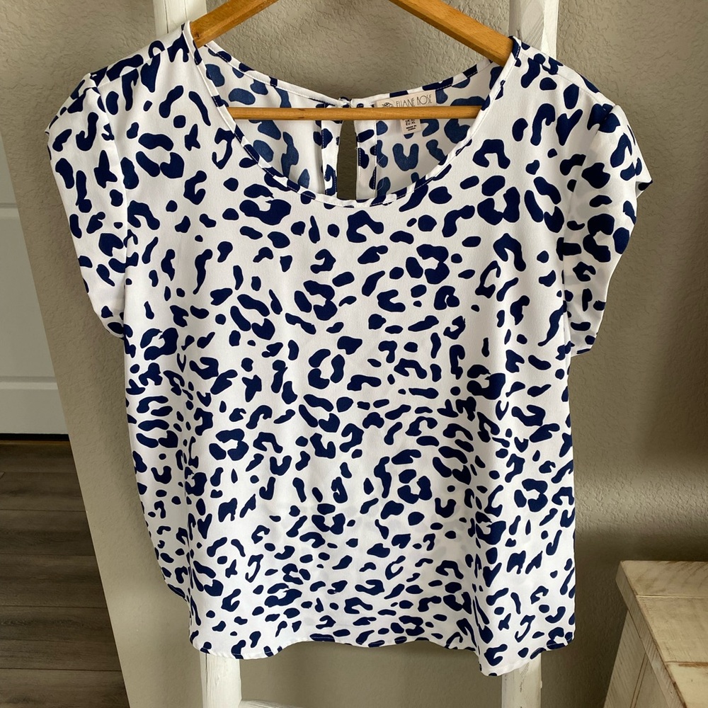 Short sleeve blouse - navy and white
